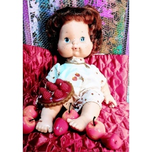 Boneca Bebezão Morangão